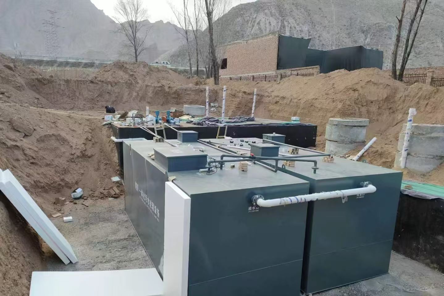 卢龙一体化污水处理设备